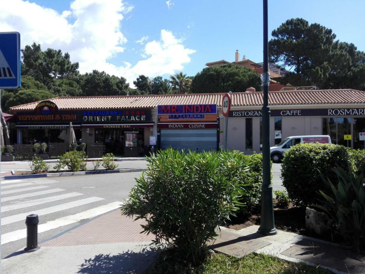 Apartamento En Los Patios De Santa Maria Golf Marbella Buitenkant foto