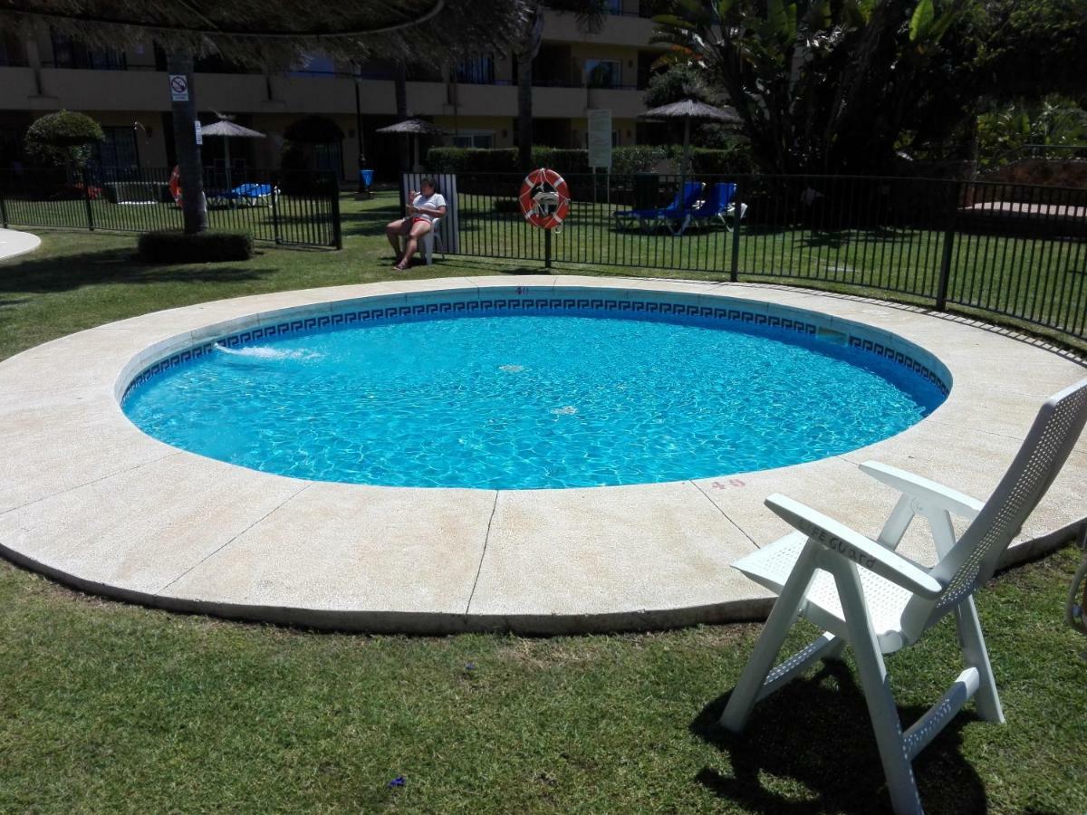 Apartamento En Los Patios De Santa Maria Golf Marbella Buitenkant foto