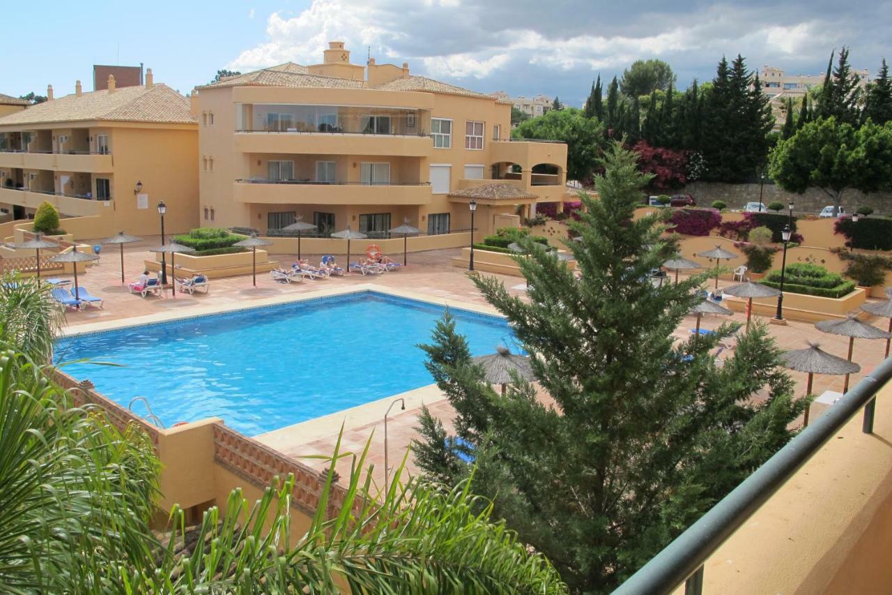 Apartamento En Los Patios De Santa Maria Golf Marbella Buitenkant foto